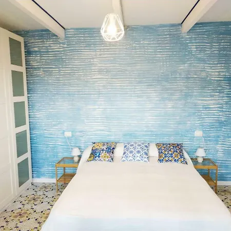 La Holiday home *
